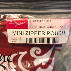 Thirty-one Mini zipper pouch
